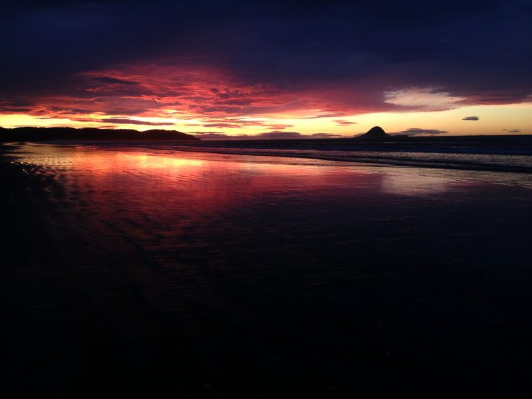 Sunset at Ōhope Beach.